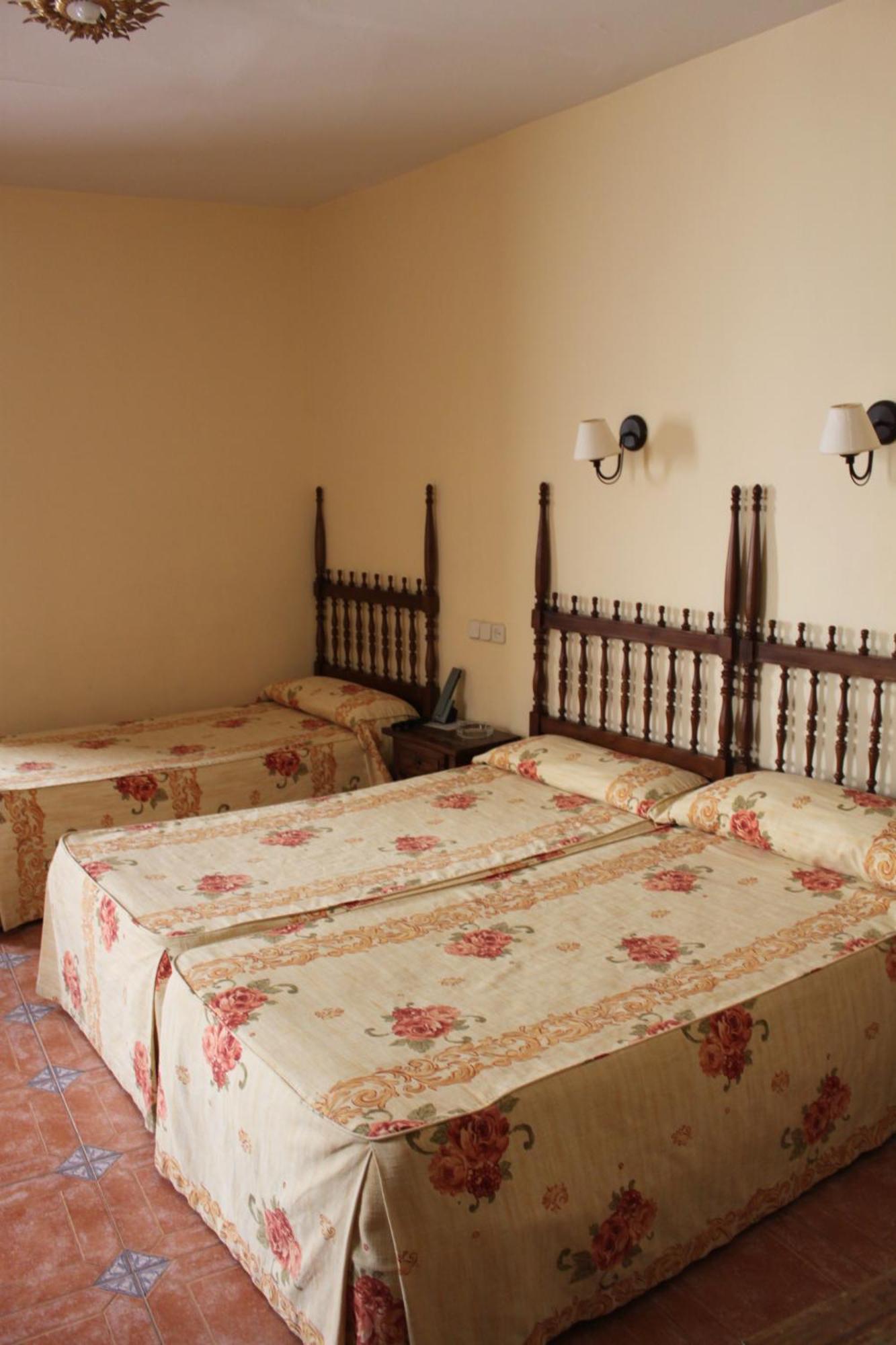 Hotel Rey Nino Ávila Zewnętrze zdjęcie