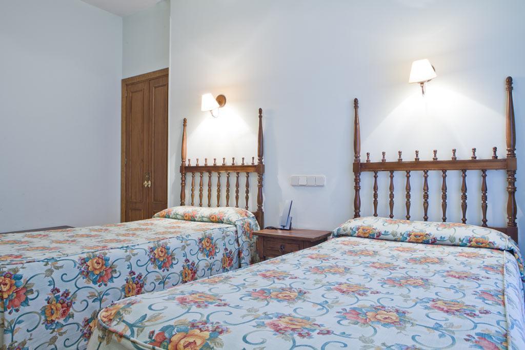 Hotel Rey Nino Ávila Zewnętrze zdjęcie