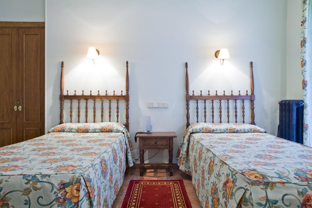 Hotel Rey Nino Ávila Zewnętrze zdjęcie