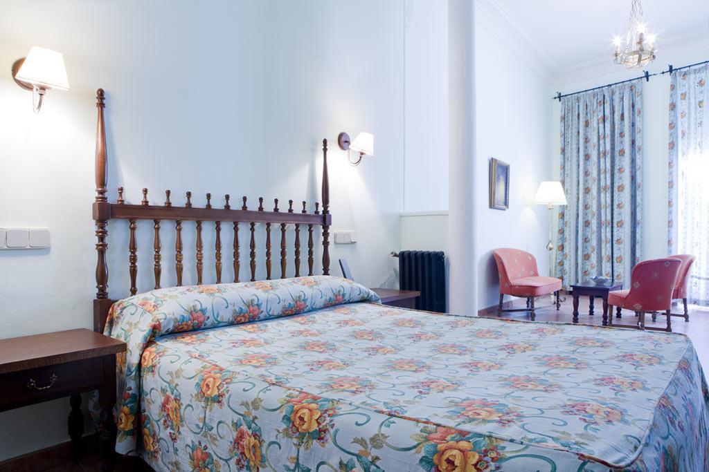 Hotel Rey Nino Ávila Zewnętrze zdjęcie